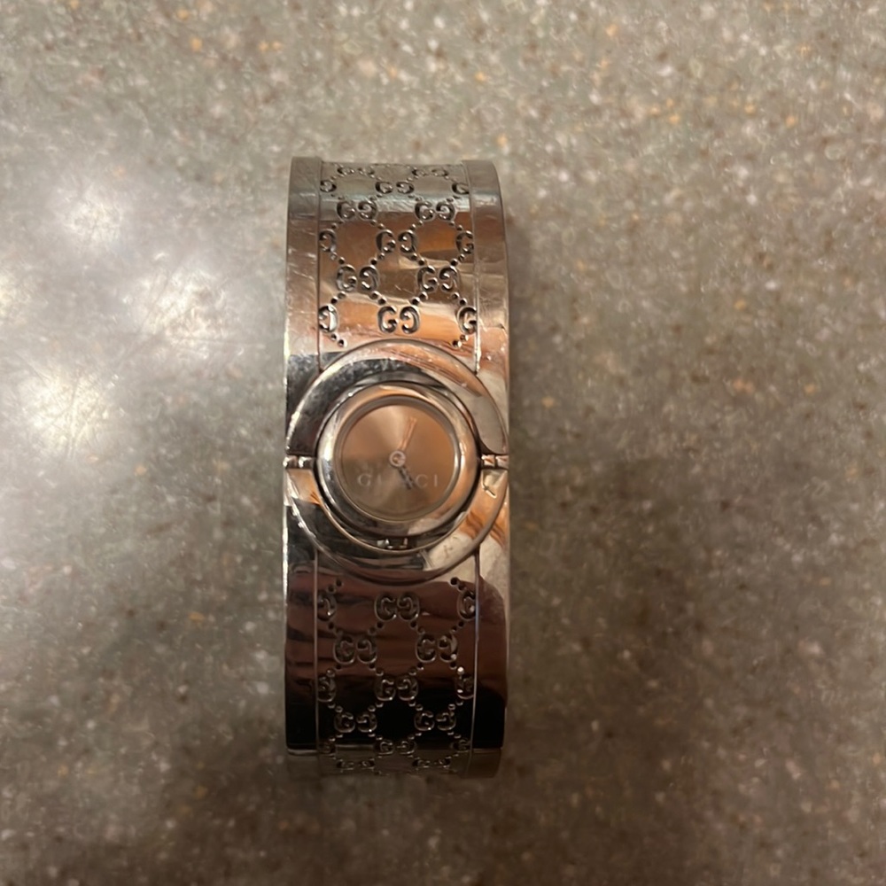 Womens Gucci Watch Authentic